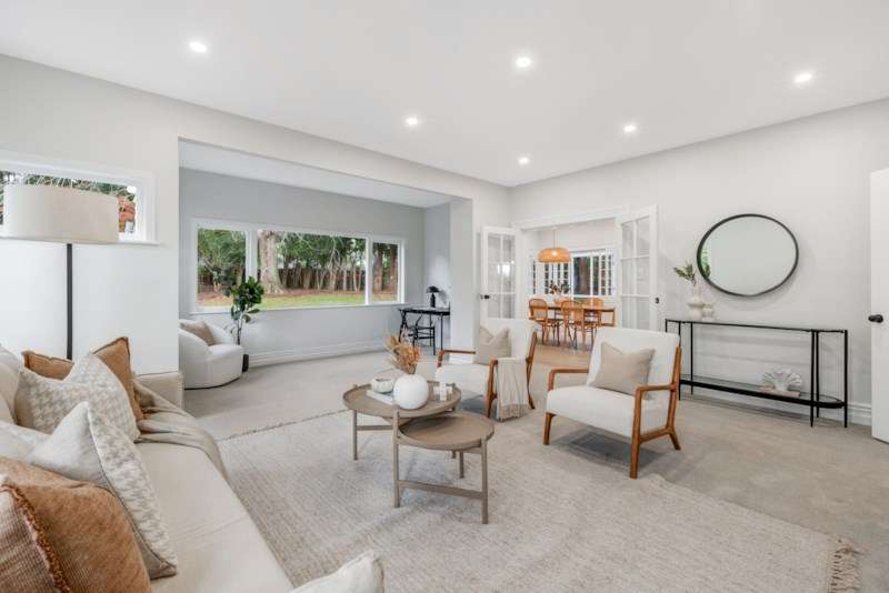 147b Whangaparaoa Road in Red Beach, Rodney