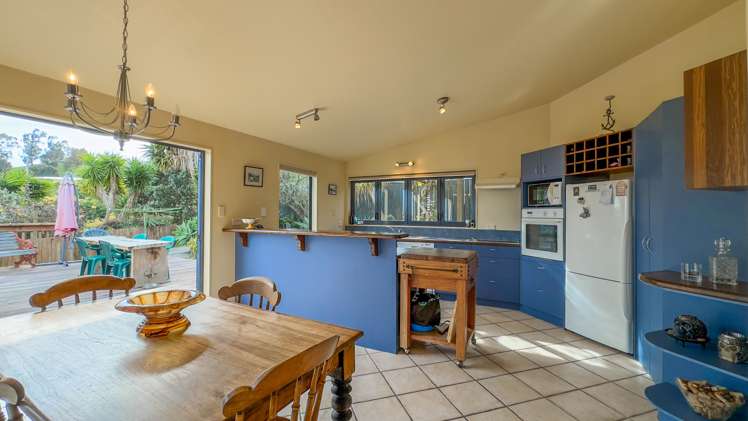 219 Waikiekie Road Thames_14
