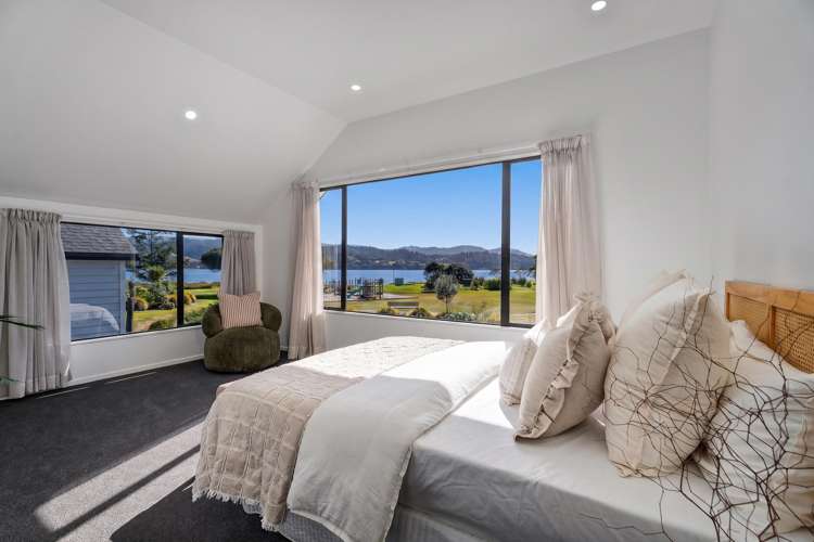 10 Ajax Head Pauanui_13