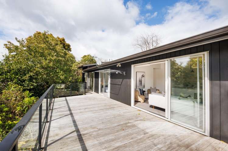 16a Springdale Grove Fitzherbert_12