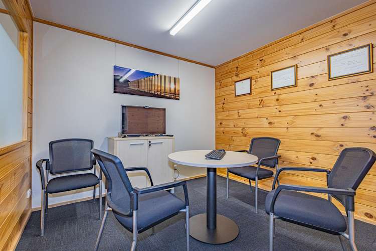 16-18 Goldfinch Street, 28-30 Ayr Street Ohakune_13