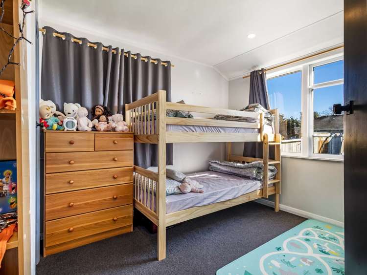 1009 Kauri Street Mahora_14