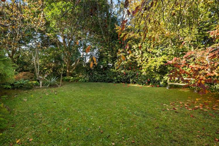 1 Koutunui Road Athenree_21