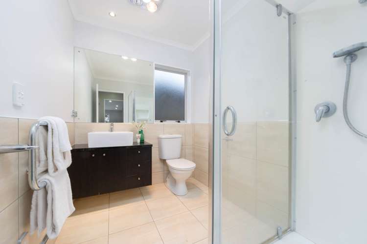 88 Baverstock Road Flat Bush_26