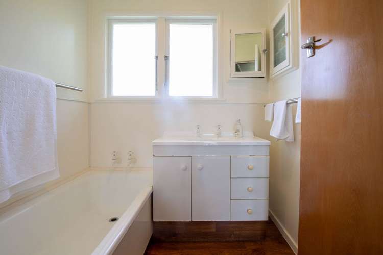 13 Marlowe Street Stoke_10