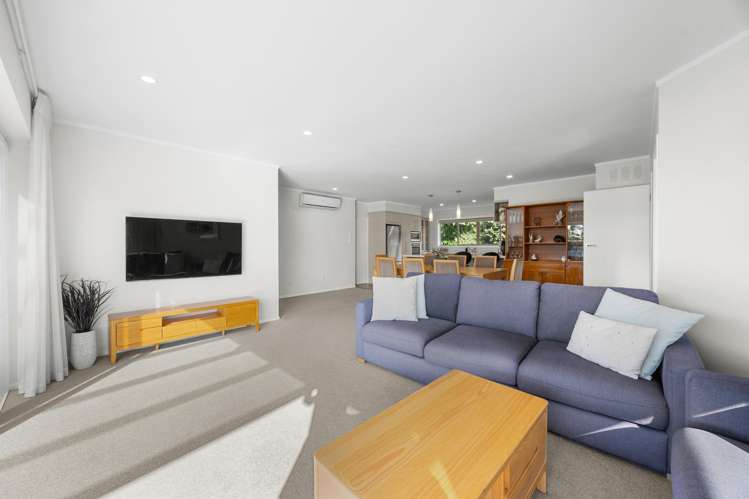 8 Rachael Place Farm Cove_10