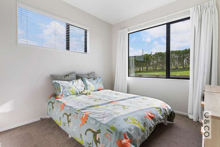 5 Byron Drury Way Riverhead_9