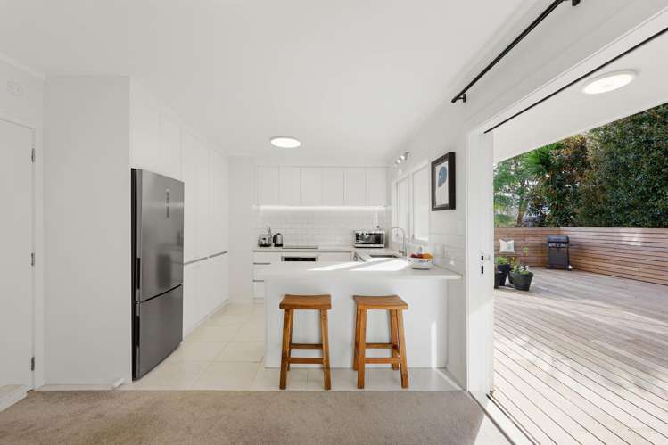 2/120 Orakei Road Remuera_14