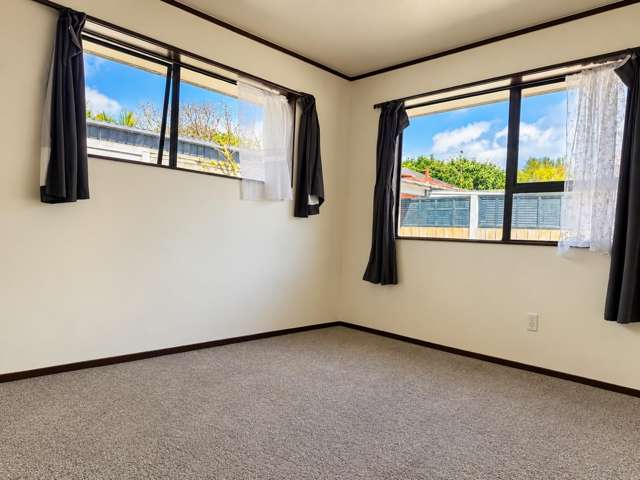 2/1 Lupton Road Manurewa_4