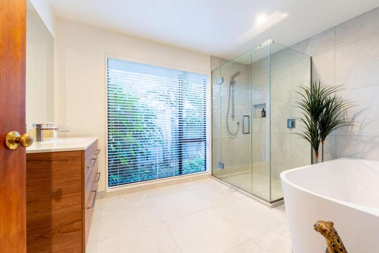 262 Pages Road Gleniti_10