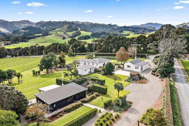 Matakana property is a landscaped delight