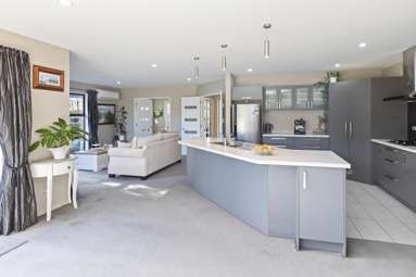 2 Carlyle Lane_1