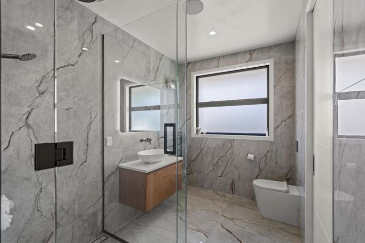 34 Evelyn Crescent Marshland_13