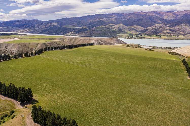 303 Burn Cottage Road, Lowburn Valley Cromwell_4