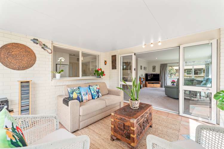 39 Lakeside Drive Orewa_10