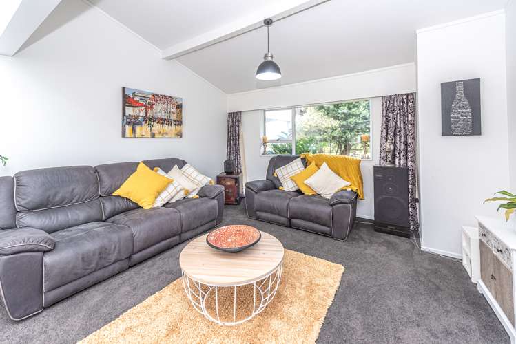 40 Exeter Crescent Springvale_5