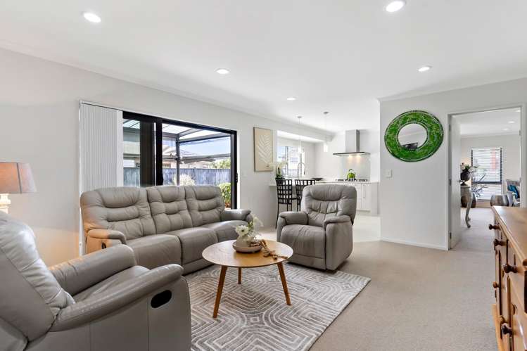 1 Creda Road Wattle Downs_6