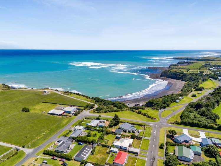 32 Dieffenbach Street Opunake_28