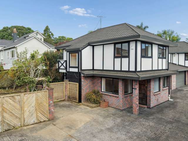 Deceased Estate - Must Be Sold - DGZ!