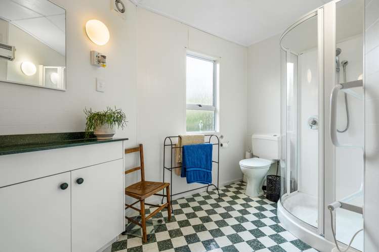 20 Kerr Street Karitane_16