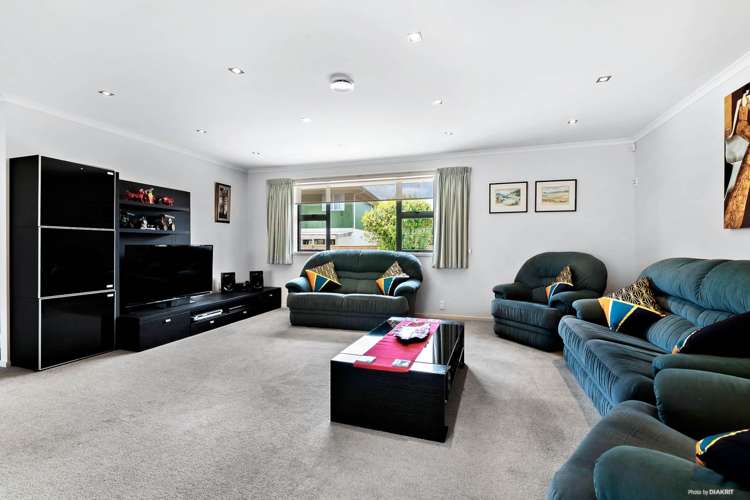 15 Lillian Place Orewa_6