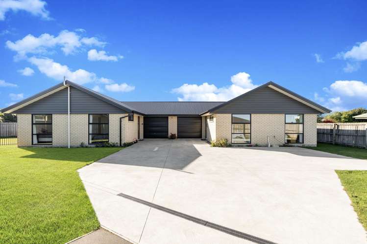 15 & 17 Rolleston Drive_0