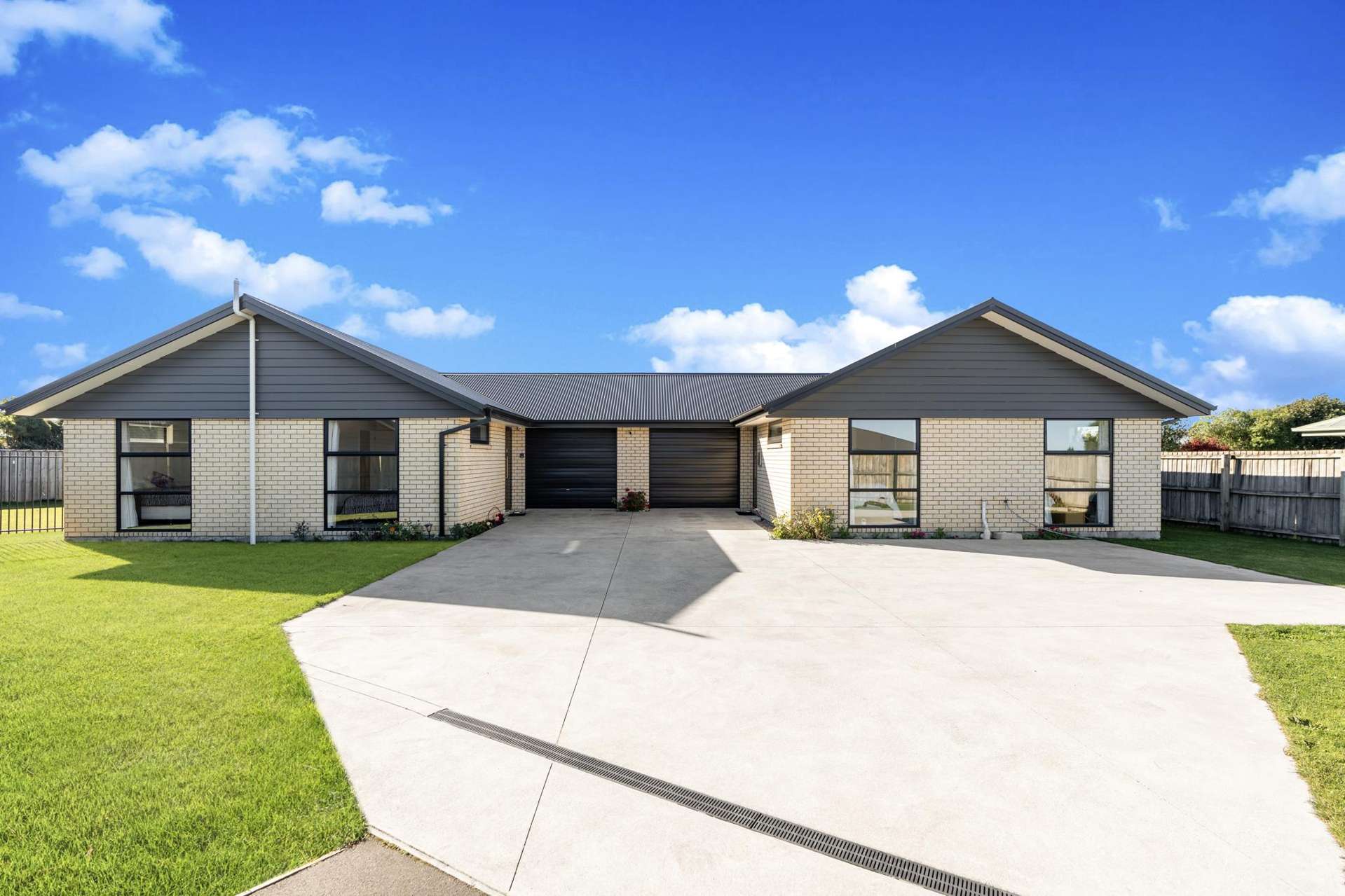 15 & 17 Rolleston Drive Rolleston_0