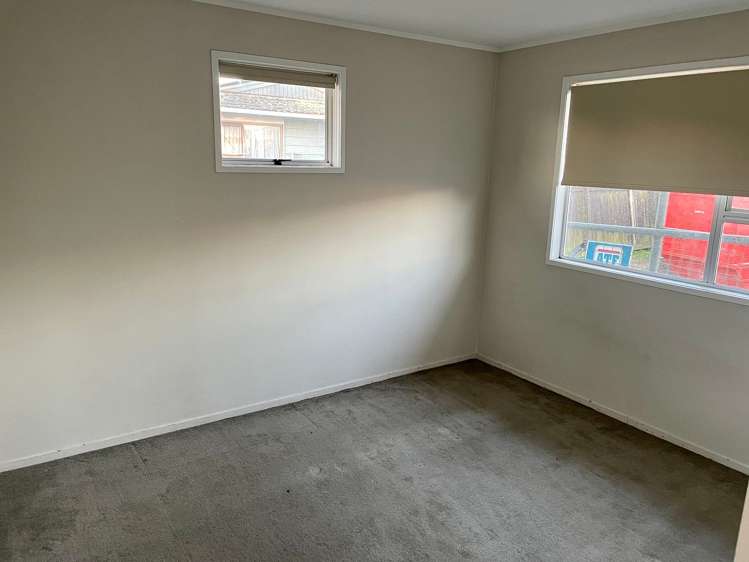 8 Sharland Avenue Manurewa_3