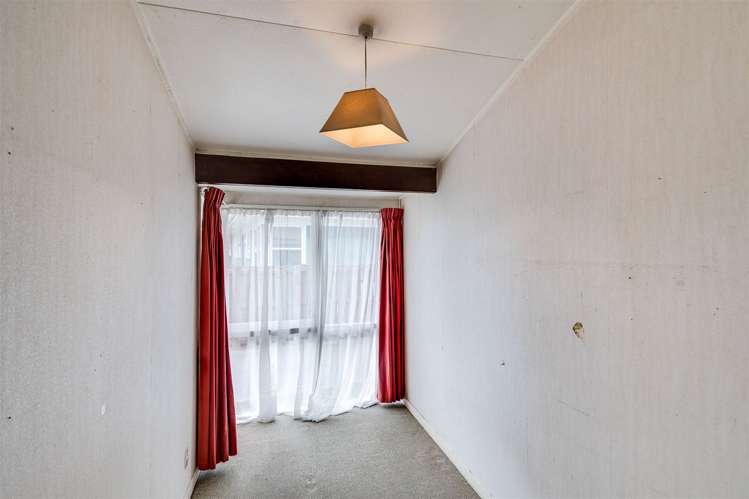 97 Wycliffe Street Onekawa_6