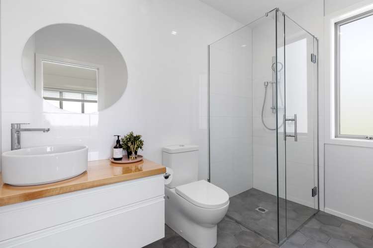 8 Bernora Crescent Bombay_15