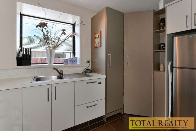 16 Davidson Crescent Hornby_12