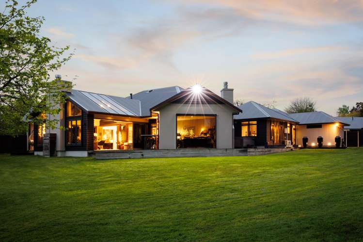 7 Titirangi Drive Fitzherbert_1