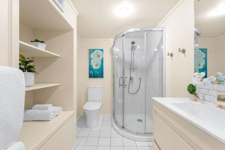 33 Old Lake Road Narrow Neck_17