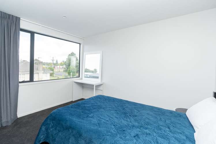 2/100 East Street Enderley_10