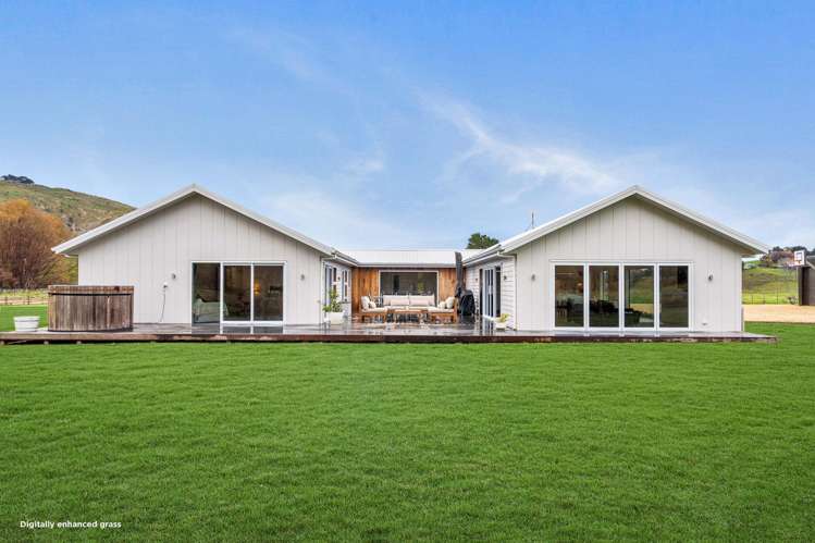 2506 Kahuranaki Road_0