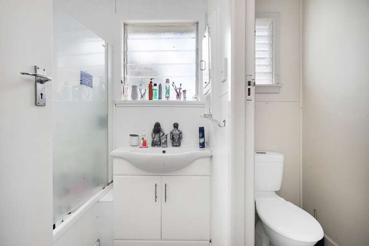 2 Mclean Street Kensington_9