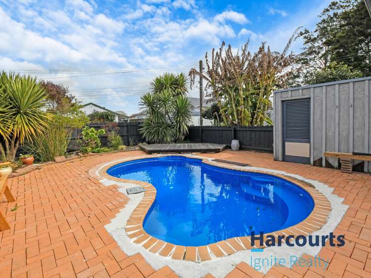 8 Youngs Road Papakura_7