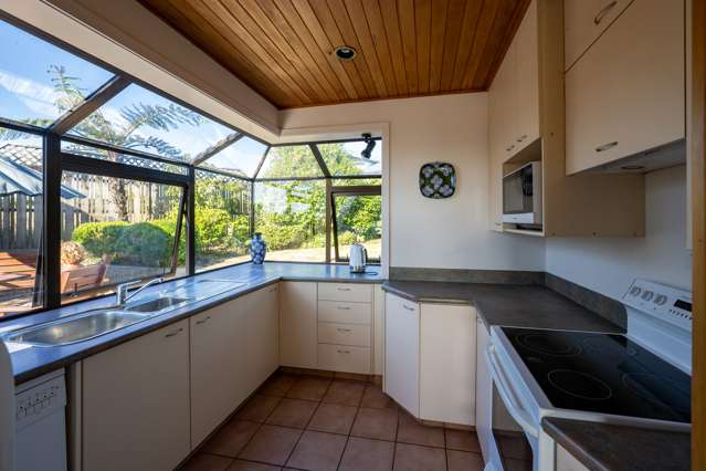 7 Rutherglen Road Paroa_1