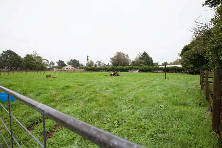 1825 Egmont Road Kaimiro_6