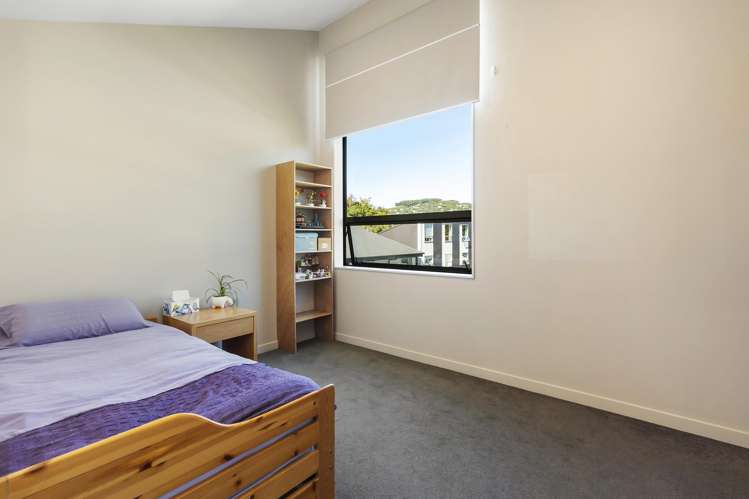 20/8 Thatcher Crescent Crofton Downs_8