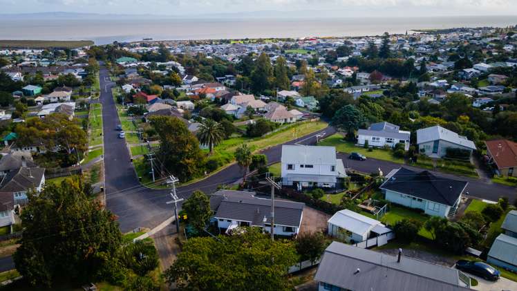 200 Danby Street Thames_32