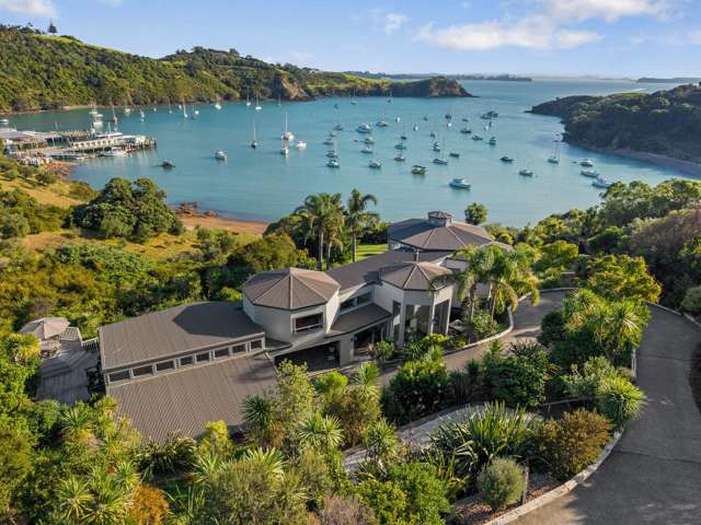 ABSOLUTE WATERFRONT