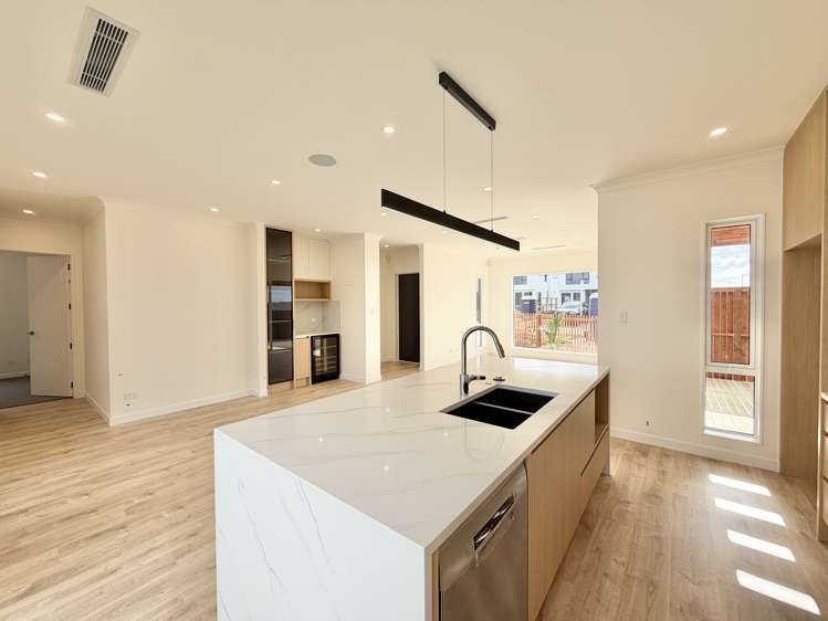 97 Parish Drive Milldale_4