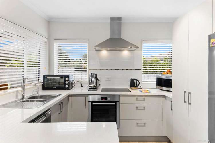 18a Doment Crescent Orewa_5