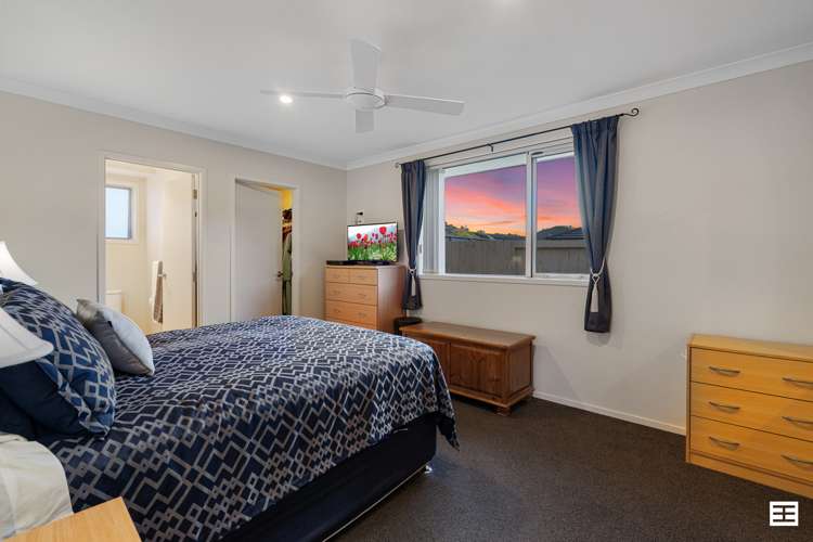 170 Ballintoy Park Drive Welcome Bay_15