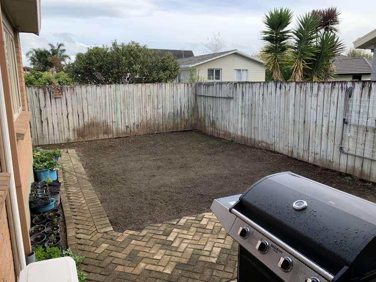 97a Lake Crescent Hamilton Lake_9