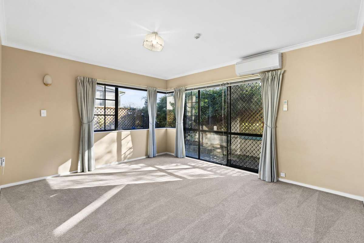 2/2A Spriggs Crescent_3