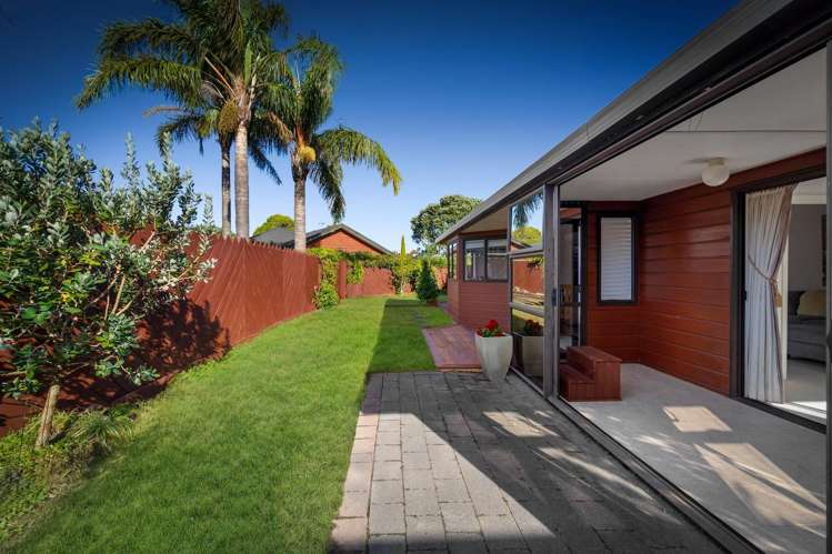 26 Settlers Grove Orewa_5