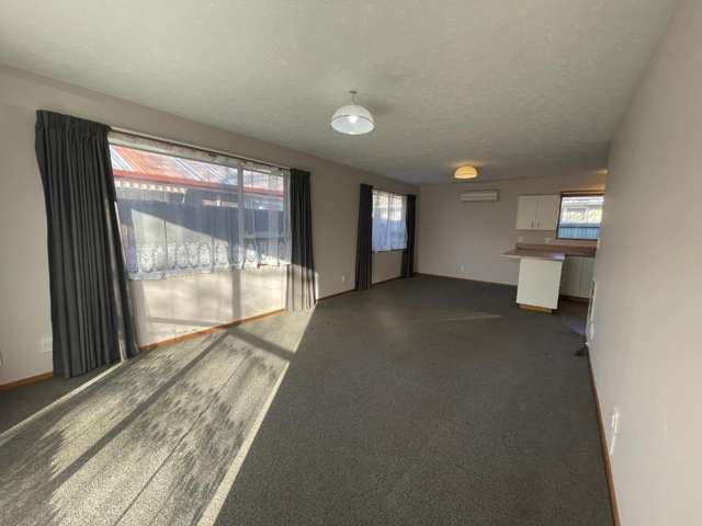 2/42 Division Street 10211_3