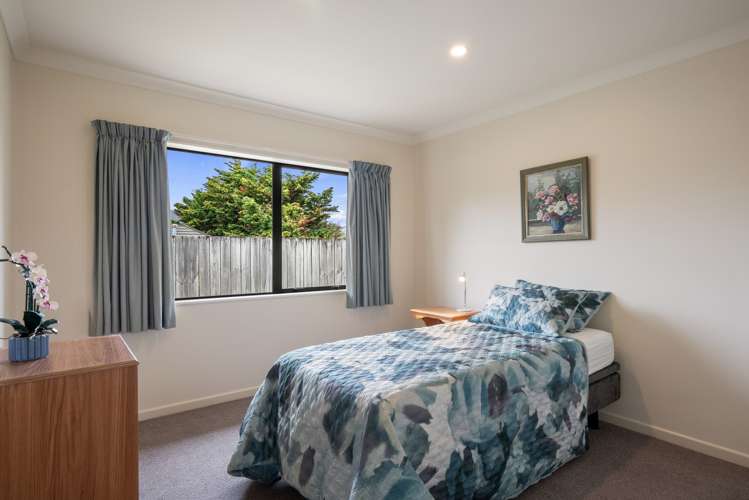 65 Quadrant Heights Paraparaumu_16